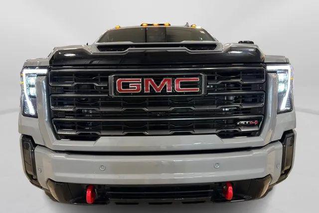 2024 GMC Sierra 2500HD 4WD Crew Cab Standard Bed AT4