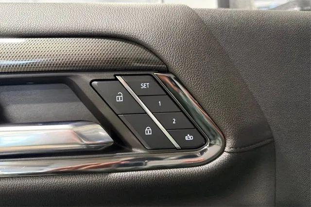 2024 GMC Sierra 2500HD 4WD Crew Cab Standard Bed AT4