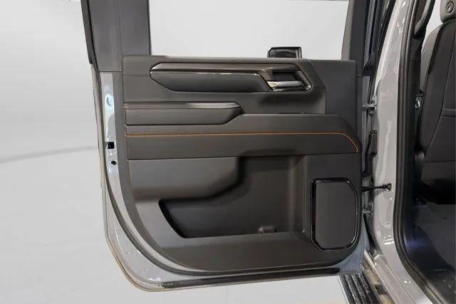 2024 GMC Sierra 2500HD 4WD Crew Cab Standard Bed AT4