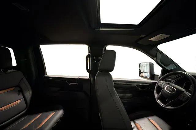 2024 GMC Sierra 2500HD 4WD Crew Cab Standard Bed AT4