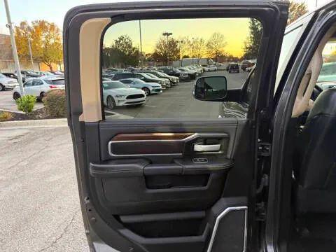2022 Ram 3500 Laramie Crew Cab 4x4 8' Box