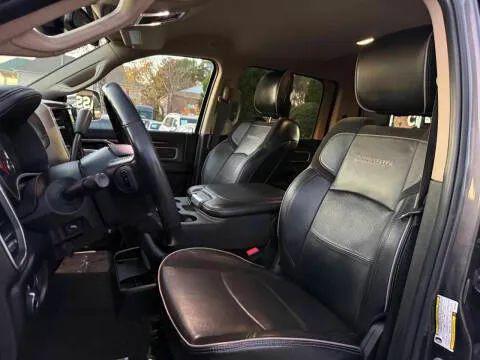 2022 Ram 3500 Laramie Crew Cab 4x4 8' Box