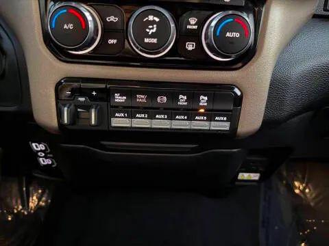 2022 Ram 3500 Laramie Crew Cab 4x4 8' Box