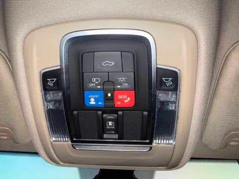 2022 Ram 3500 Laramie Crew Cab 4x4 8' Box