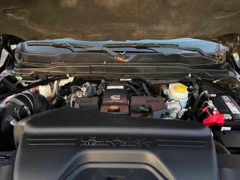 2022 Ram 3500 Laramie Crew Cab 4x4 8' Box