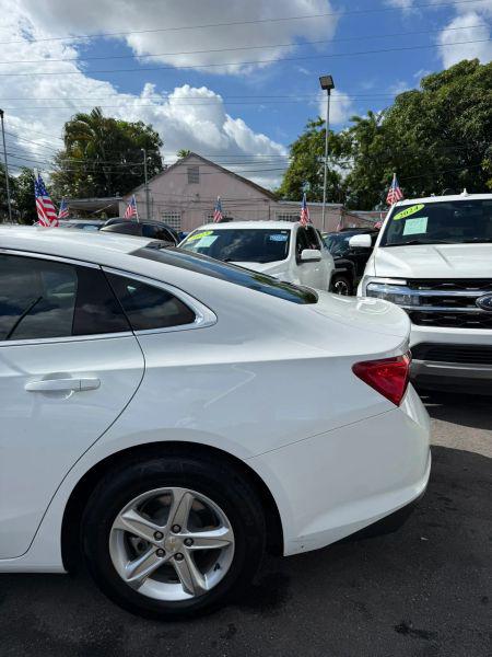 2024 Chevrolet Malibu FWD 1FL
