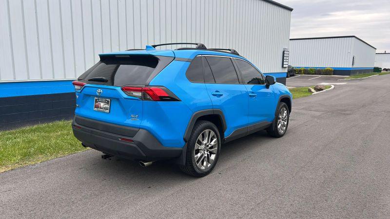 2020 Toyota RAV4 XLE Premium