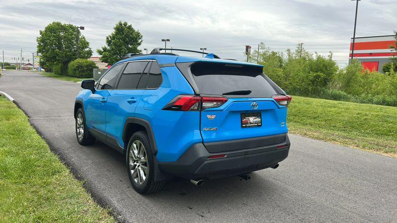 2020 Toyota RAV4 XLE Premium