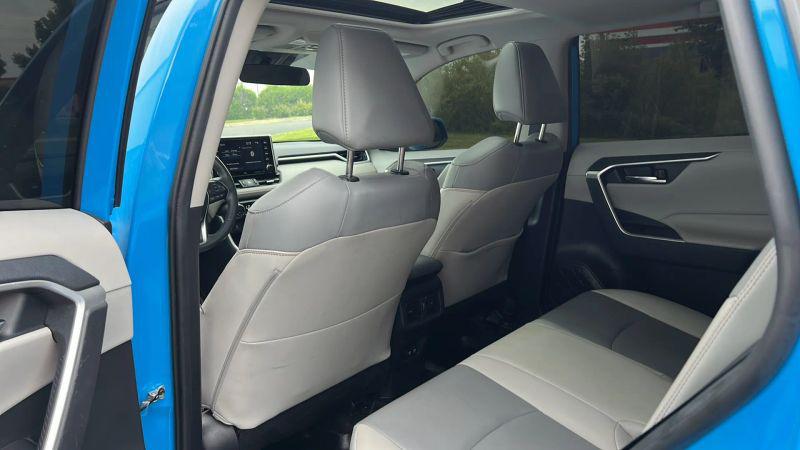 2020 Toyota RAV4 XLE Premium