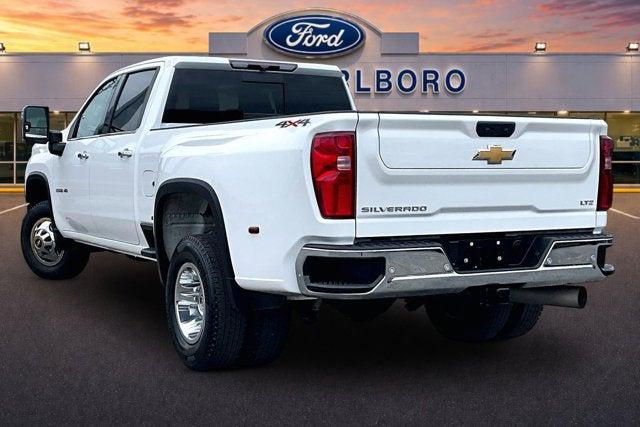 2022 Chevrolet Silverado 3500HD 4WD Crew Cab Long Bed LTZ