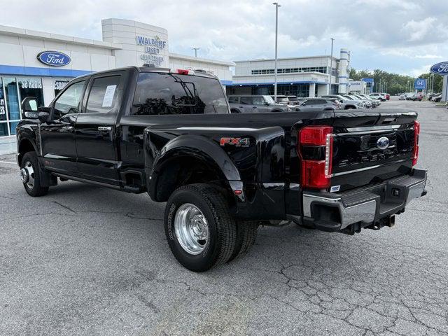 2023 Ford F-350 LARIAT