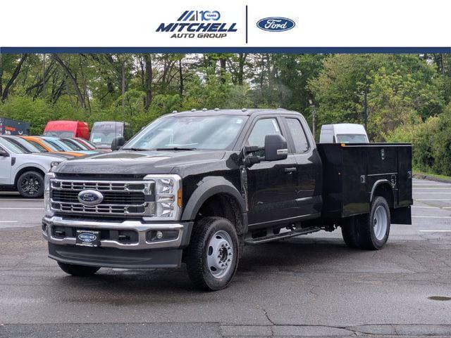 2026 Ford F-550 Upfitted w/ Service Body