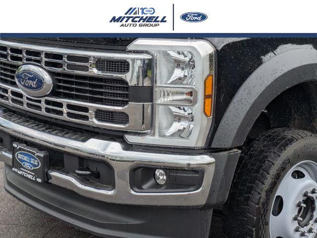 2026 Ford F-550 Upfitted w/ Service Body