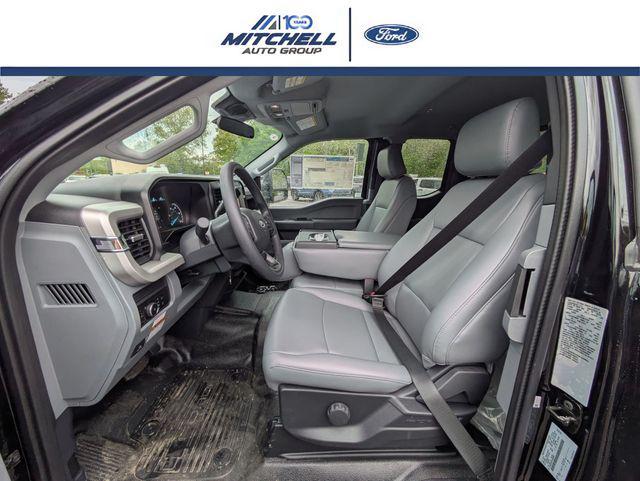 2026 Ford F-550 Upfitted w/ Service Body