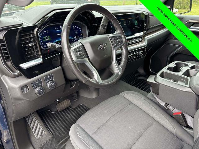 2022 Chevrolet Silverado 1500 4WD Crew Cab Short Bed RST