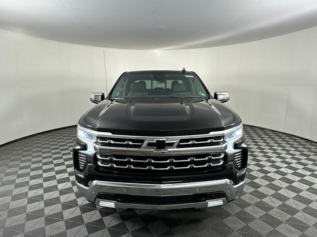 2022 Chevrolet Silverado 1500 4WD Crew Cab Short Bed LTZ