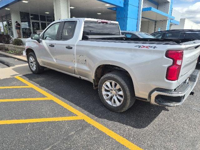 2020 Chevrolet Silverado 1500 4WD Double Cab Standard Bed Custom