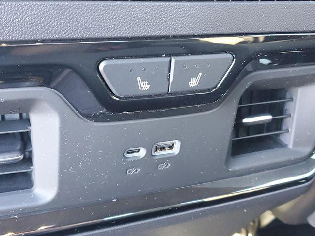 2026 Chevrolet Silverado 1500 4WD Crew Cab Short Bed ZR2