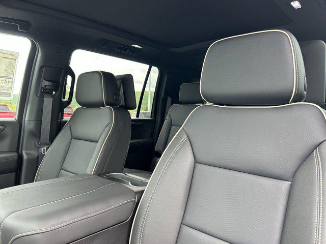 2026 Chevrolet Suburban Premier, 4WD