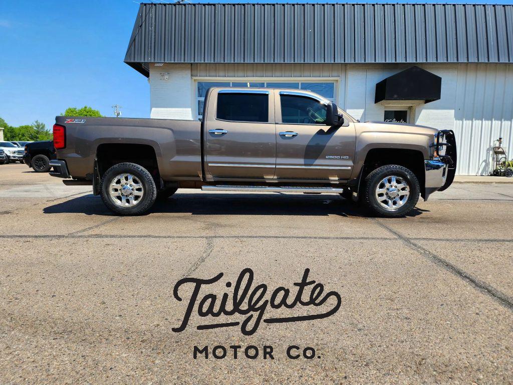 2015 Chevrolet Silverado HD LTZ 4WD Crew Cab Standard Box's photo