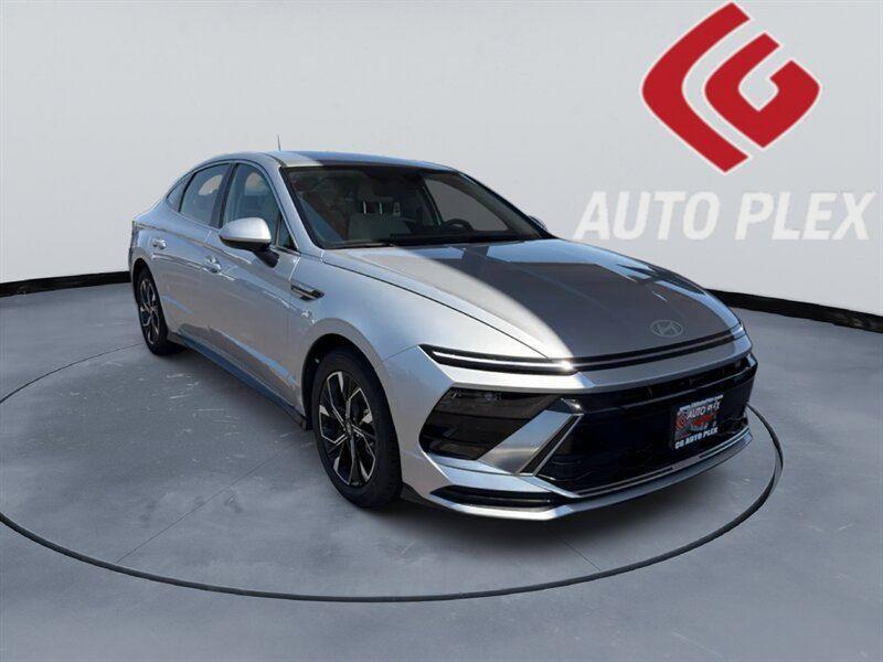 2025 Hyundai Sonata SEL's photo
