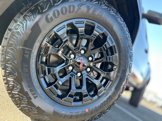 2026 GMC Canyon Elevation, 4WD