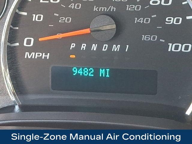2025 Chevrolet Express Cargo Van RWD 2500 Regular Wheelbase WT