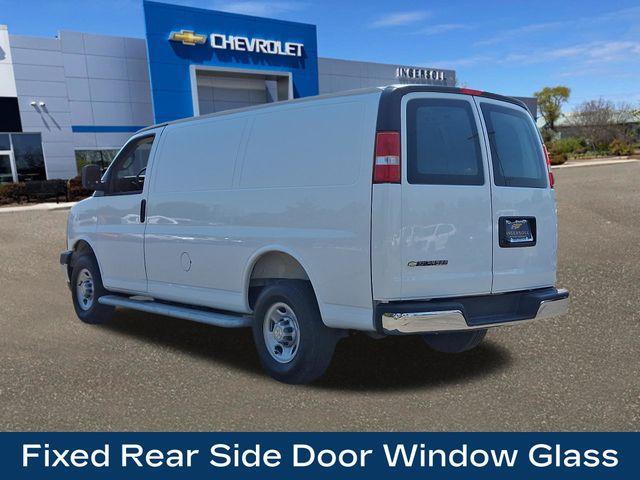 2025 Chevrolet Express Cargo Van RWD 2500 Regular Wheelbase WT