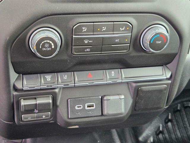 2026 Chevrolet Silverado 3500HD Crew Cab, Long Bed, WT Dual Rear Wheel, RWD