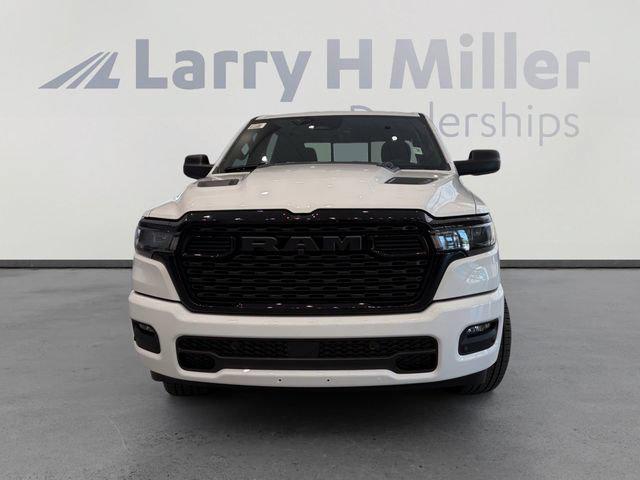 2026 Ram 1500 Express Crew Cab 4x4 57 Box