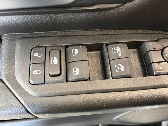 2026 Ram 1500 Express Crew Cab 4x4 57 Box