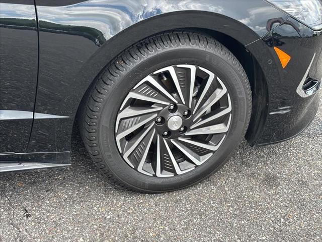 2023 Hyundai Sonata Hybrid Limited
