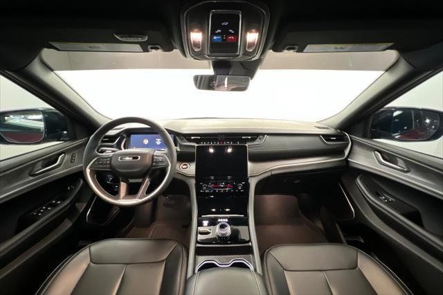 2025 Jeep Grand Cherokee L Limited 4x4