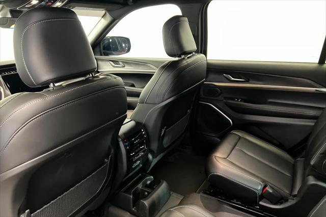 2025 Jeep Grand Cherokee L Limited 4x4