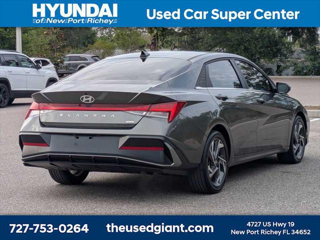 2025 Hyundai Elantra Hybrid Limited