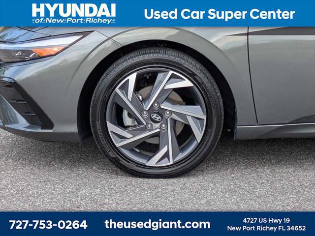 2025 Hyundai Elantra Hybrid Limited