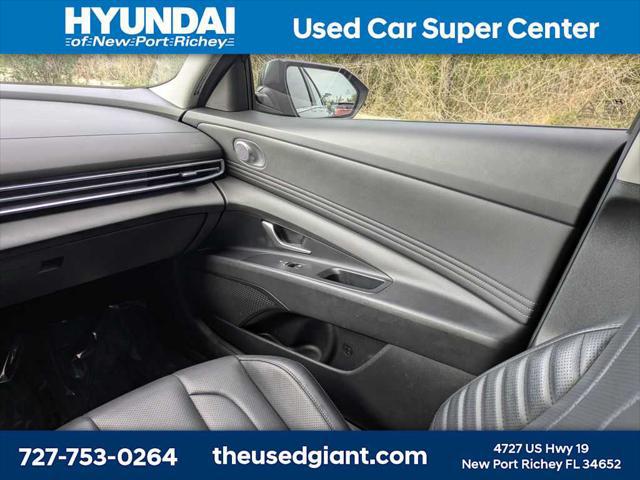 2025 Hyundai Elantra Hybrid Limited