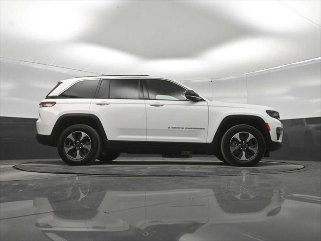 2024 Jeep Grand Cherokee Unknown