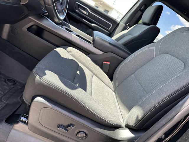 2021 Ram 1500 Big Horn Crew Cab 4x4 5'7" Box