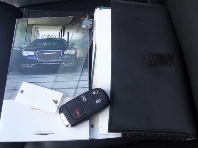2015 Chrysler 300 Limited