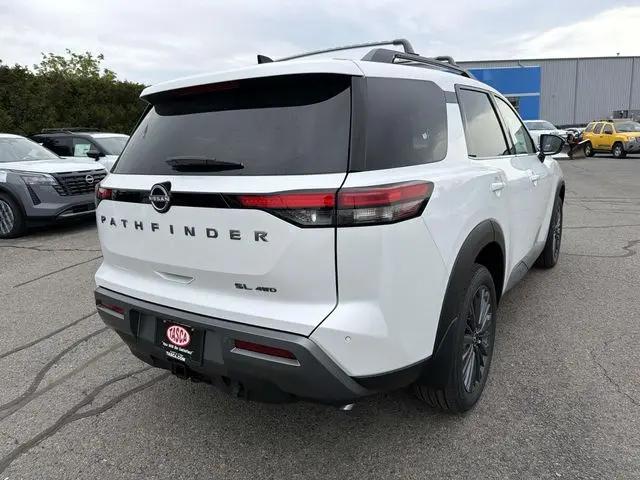 2026 Nissan Pathfinder SL