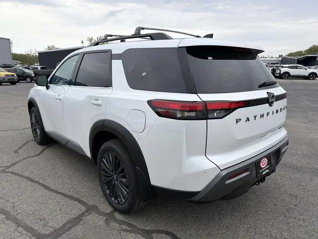 2026 Nissan Pathfinder SL