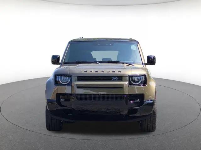 2026 Land Rover Defender P400 X-Dynamic SE
