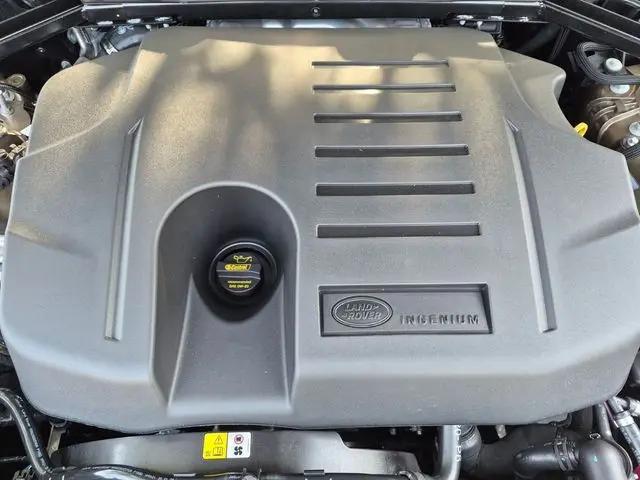 2026 Land Rover Defender P400 X-Dynamic SE