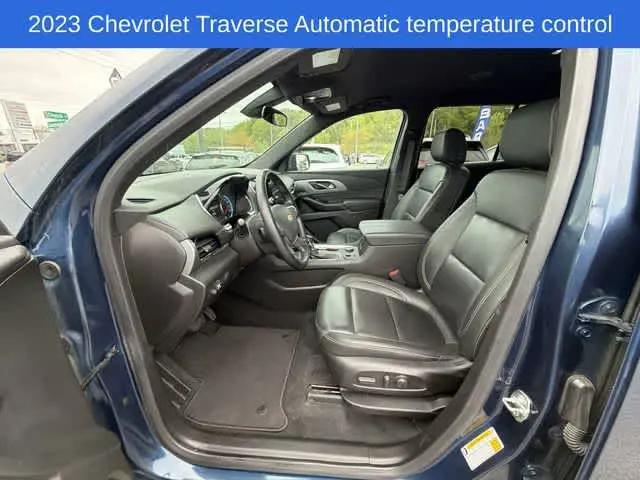 2023 Chevrolet Traverse AWD LT Leather