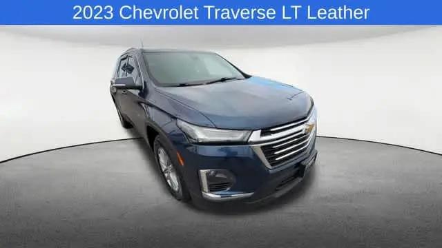 2023 Chevrolet Traverse AWD LT Leather