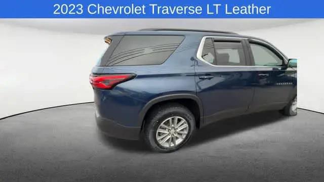2023 Chevrolet Traverse AWD LT Leather