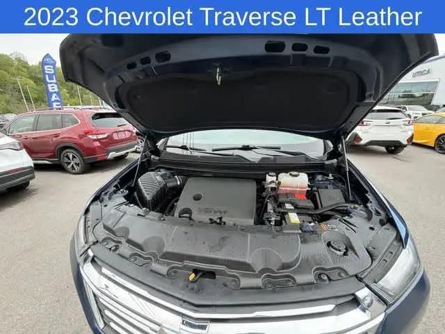 2023 Chevrolet Traverse AWD LT Leather