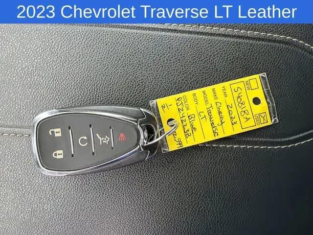 2023 Chevrolet Traverse AWD LT Leather