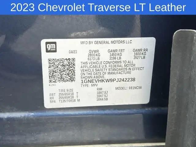 2023 Chevrolet Traverse AWD LT Leather